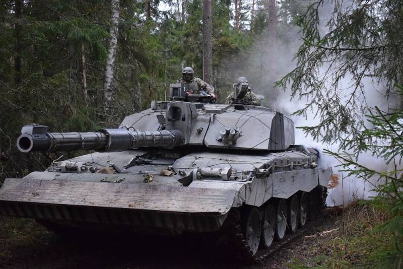O primeiro-ministro britânico ordenou o envio de 12 tanques Challenger 2 à Ucrânia