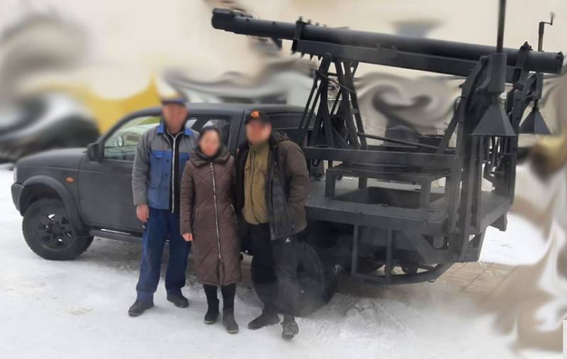 In Ucraina, ha lanciato un seminario per la conversione di pickup sotto MLRS