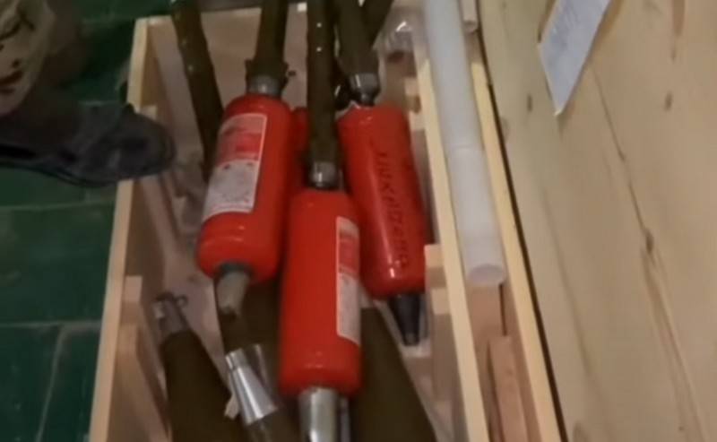 El ejército ucraniano convirtió extintores de incendios con un posible "relleno" químico militar en disparos RPG