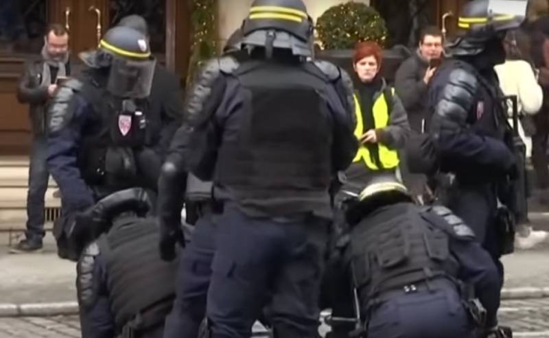 During the protests against NATO policy in Germany, they unfurled the flag of the DPR and remembered the events of May 2, 2014 in Odessa