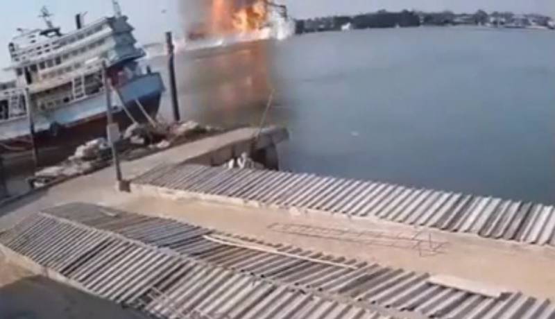 Oil tanker explodes in Thailand