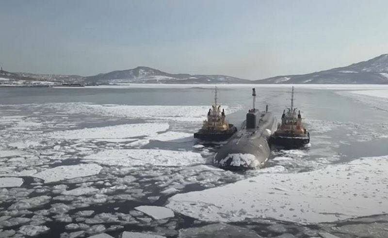 Новейший подводный ракетоносец Генералиссимус Суворов начал переход к месту временного базирования