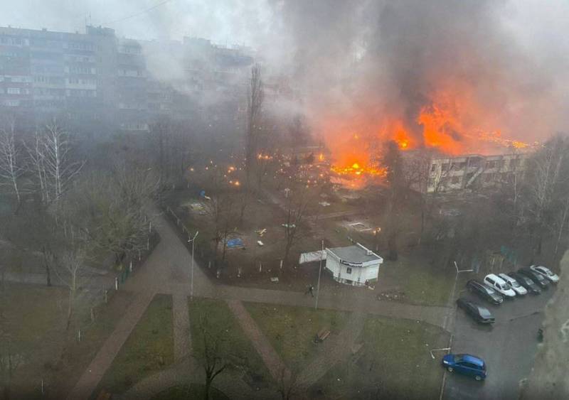 Il ministro degli affari interni dell'Ucraina Monastyrsky e i suoi vice si sono schiantati su un elicottero che si è schiantato a Brovary