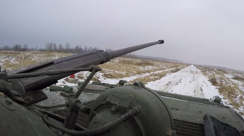 俄罗斯军队在斯瓦托夫方向使用了现代化的步兵战车
