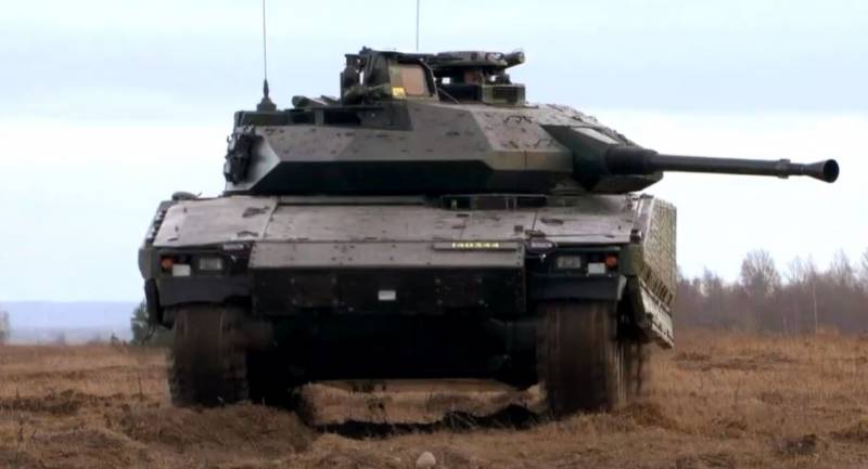스웨덴 총리는 155-mm Archer 자주포와 CV90 보병 전투 차량을 우크라이나로 이전할 준비가 되었다고 발표했습니다.