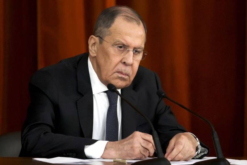 The European Jewish Congress demanded an apology from Russian Foreign Minister Lavrov for comparing US policy with Hitler's Nazism