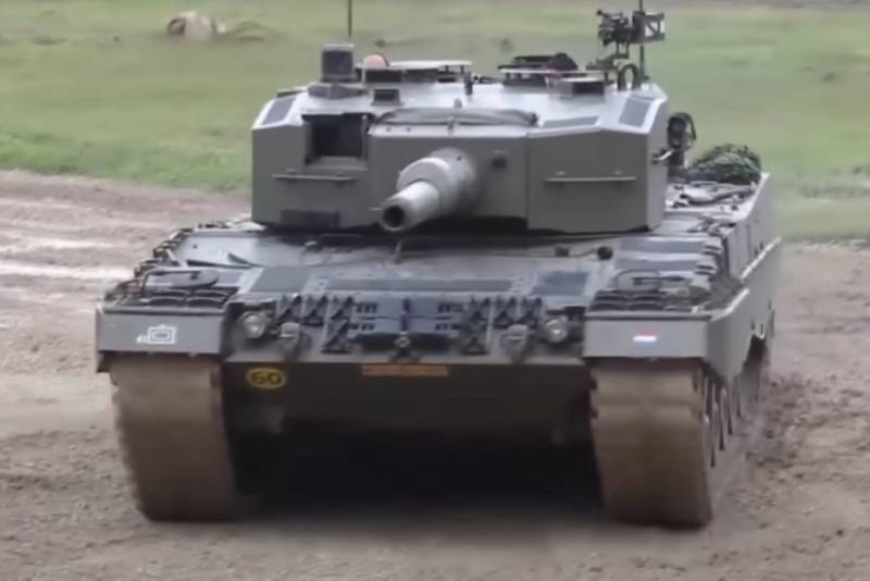 우크라이나 정부는 서방 파트너들에게 가능한 한 빨리 우크라이나 군대에 탱크를 제공할 것을 촉구했습니다.