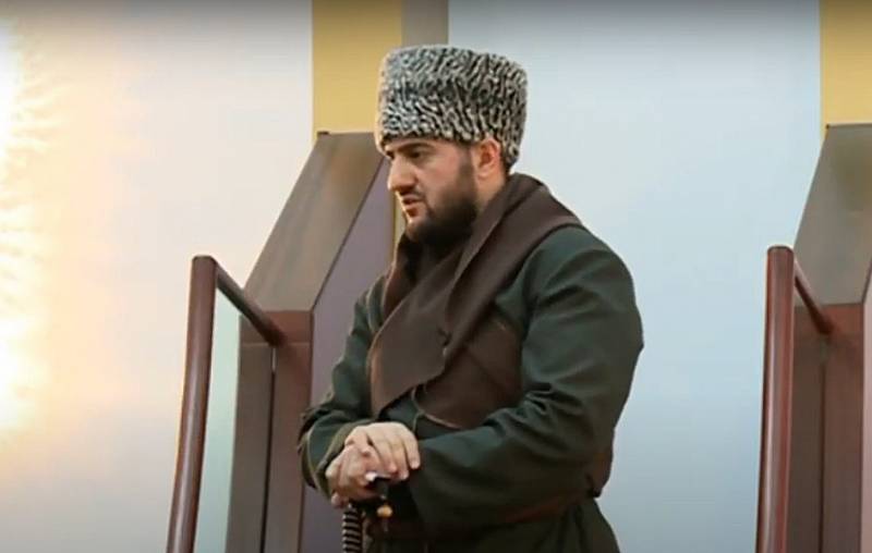 Teólogo da Chechênia: Os participantes da operação especial estão cumprindo seu dever - protegendo as leis de Deus, a fé e as pessoas