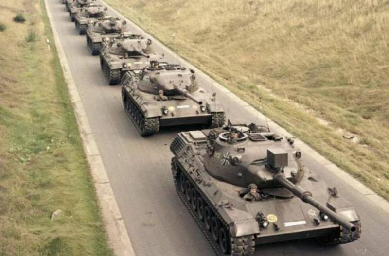Генсек НАТО назвал неоконченной дискуссию западных стран о предоставлении Украине танков