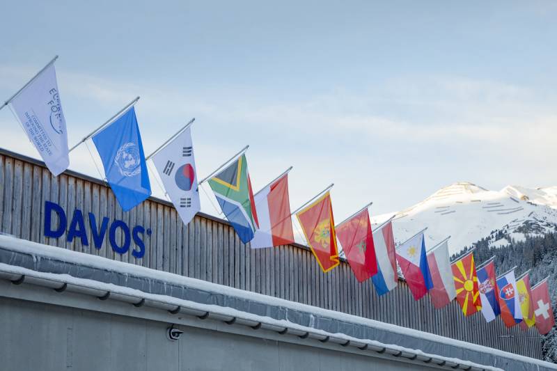 Davos Forum-2023의 특징: 투자자 관심 감소 및 정치적 검열