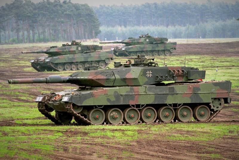 Los observadores estadounidenses explicaron la evasión de Alemania del suministro de tanques Leopard a Ucrania por los acontecimientos de la Segunda Guerra Mundial.