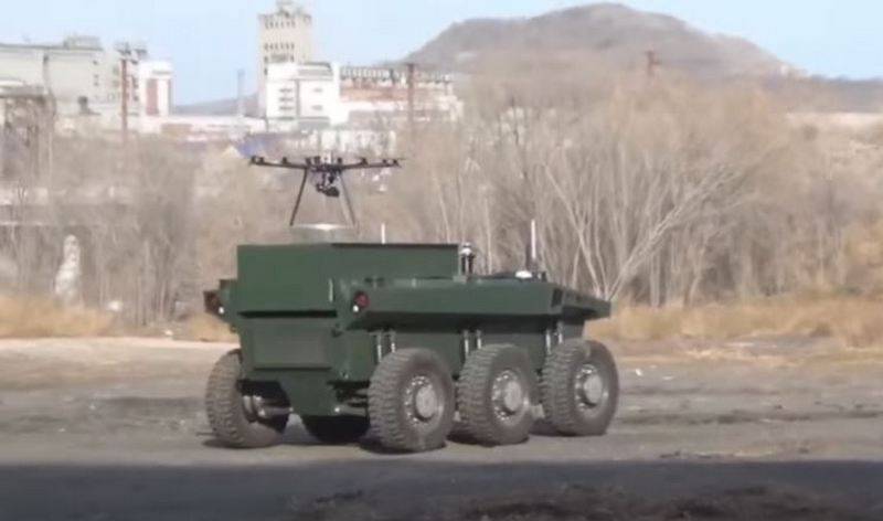 Rogozin: O grupo Tsarskie Wolves testará versões de combate e reconhecimento do robô Marker na zona NMD