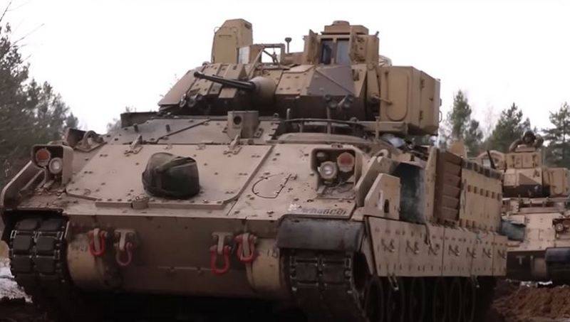 В Пентагоне назвали сроки прибытия на Украину боевых машин пехоты M2 Bradley