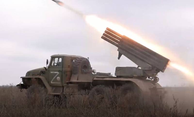 Eteläisen sotilaspiirin yksiköt lähtivät hyökkäykseen Severskin alueella, Ukrainan asevoimien 25. ilmahyökkäysprikaati kärsii tappioita - puolustusministeriö