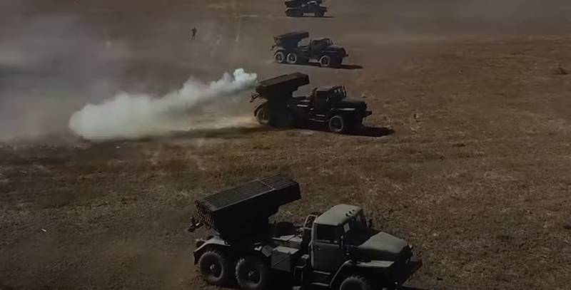 L'artiglieria russa ha attaccato obiettivi nemici a Konstantinovka, dove i comandanti delle forze armate ucraine erano stati precedentemente evacuati da Artyomovsk
