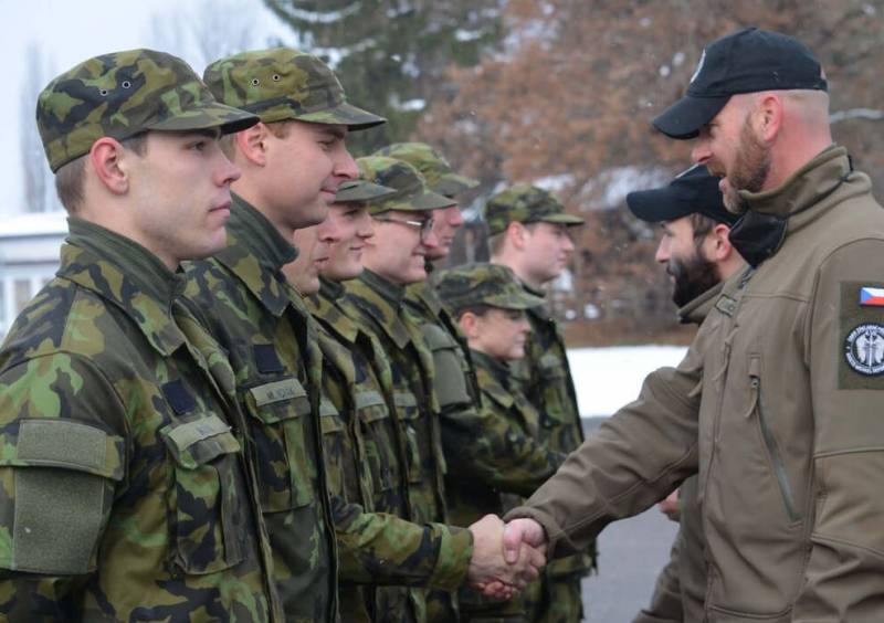 تحدث رئيس الأركان العامة للقوات المسلحة التشيكية عن النقص الهائل في المجندين في الجيش