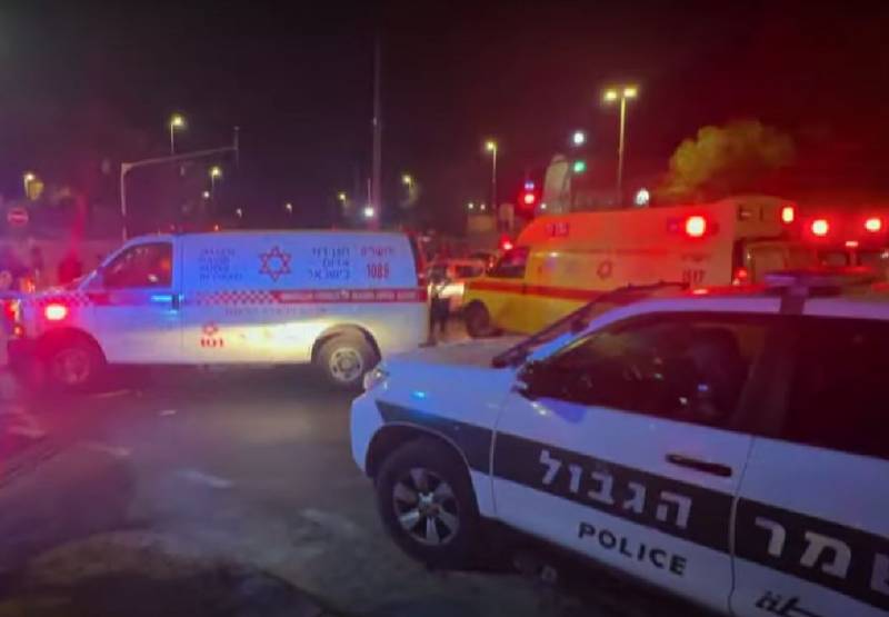 Israelin poliisi tutkii Jerusalemin synagogaan tehtyä hyökkäystä