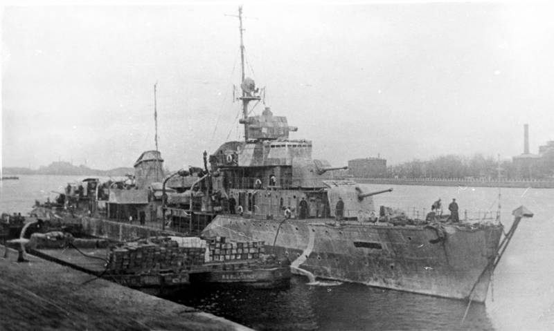 Nhà sử học Nga nói về cuộc đối đầu giữa Hạm đội Baltic Biểu ngữ đỏ và "đội tuần tra Narva"