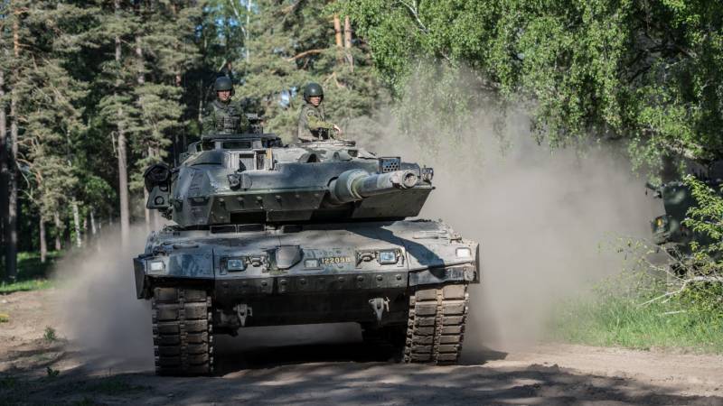 Zweedse minister van Defensie: Stockholm zal zich aansluiten bij de levering van tanks aan Oekraïne, maar pas na een positief besluit van Duitsland