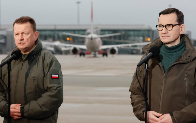 독일 언론 : 폴란드는 NATO 파트너에게 러시아의 상당한 약화가 필요함을 설득하려고 노력하고 있습니다.