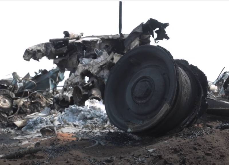 在阿尔乔莫夫斯克上空，一架试图撤离高级军官的乌克兰武装部队 Mi-8 直升机被击落