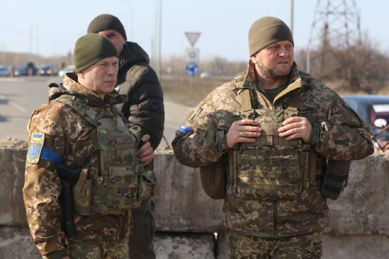 Il comandante in capo delle forze armate ucraine si è lamentato della situazione vicino ad Artemovsk al presidente dei capi di stato maggiore congiunti degli Stati Uniti
