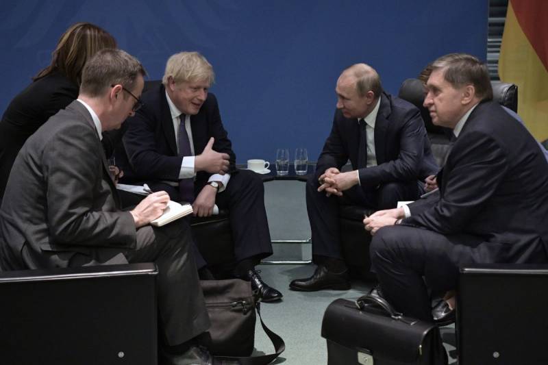 Boris Johnson väittää varoittaneensa Putinia etukäteen NWO:n seurauksista Venäjälle