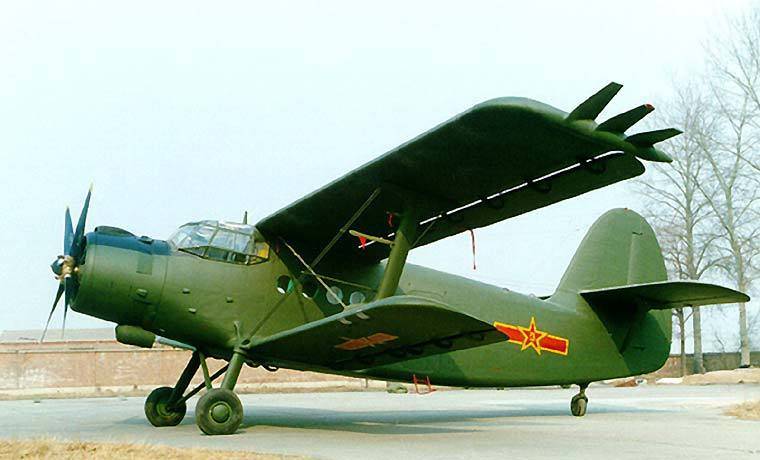 복엽기 Y-5 - 소련 An-2의 중국 사본
