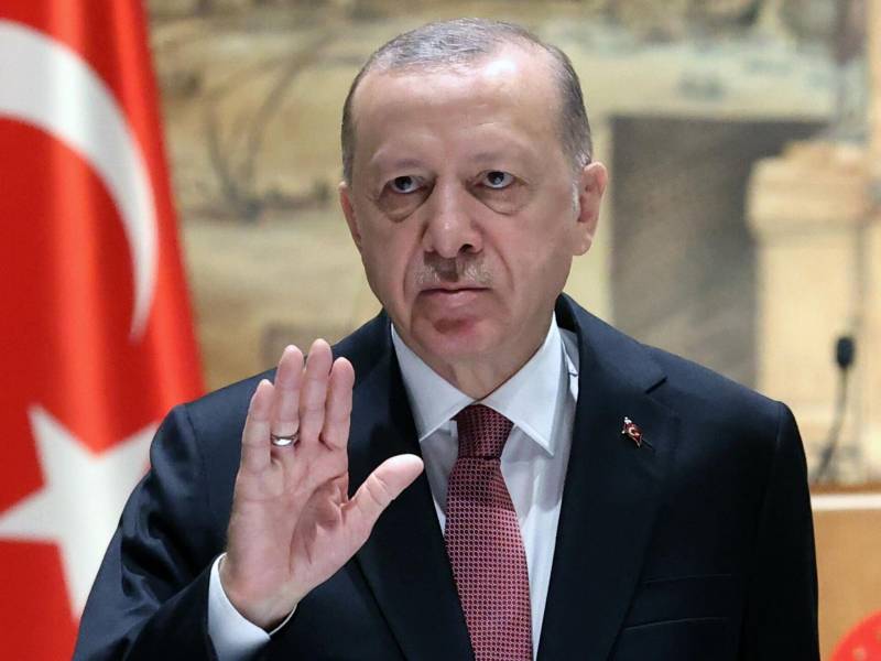 "Colombe de la paix" - Recep Tayyip Erdogan. Il n'est pas le premier et il n'est pas le dernier