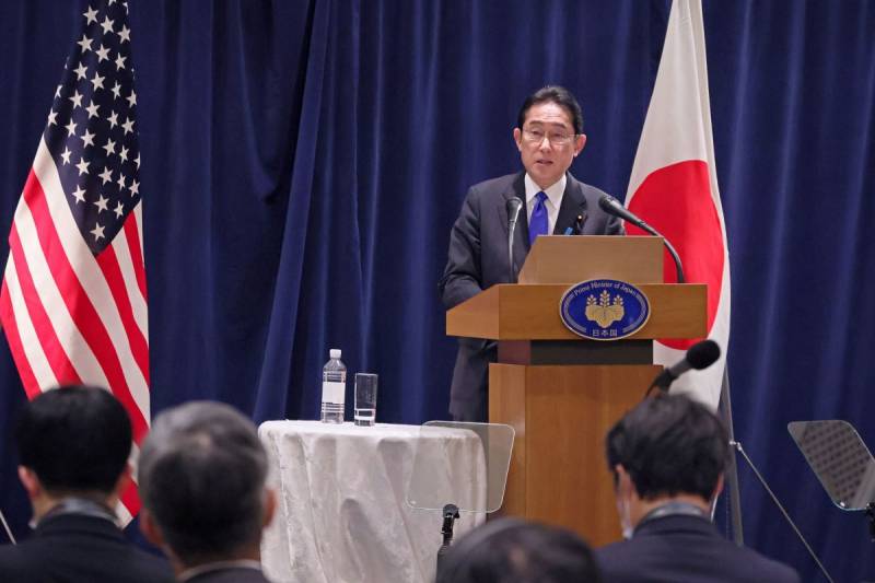 Japanese Prime Minister: Tokyo will continue its policy of dialogue with Russia to resolve the territorial issue