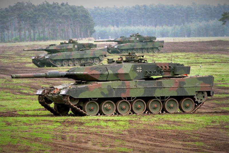 Министр обороны Украины: Начнём использовать западные танки на фронте, вероятно, весной