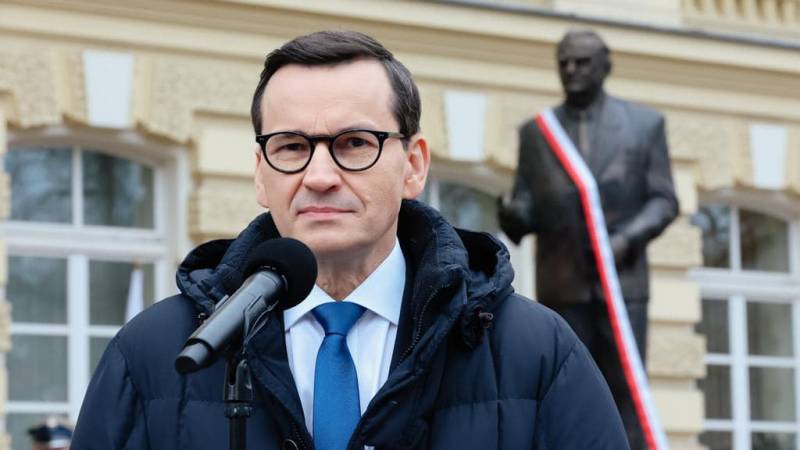 폴란드 총리 : 바르샤바는 Leopard 탱크를 Kyiv로 옮길 계획이 없습니다.