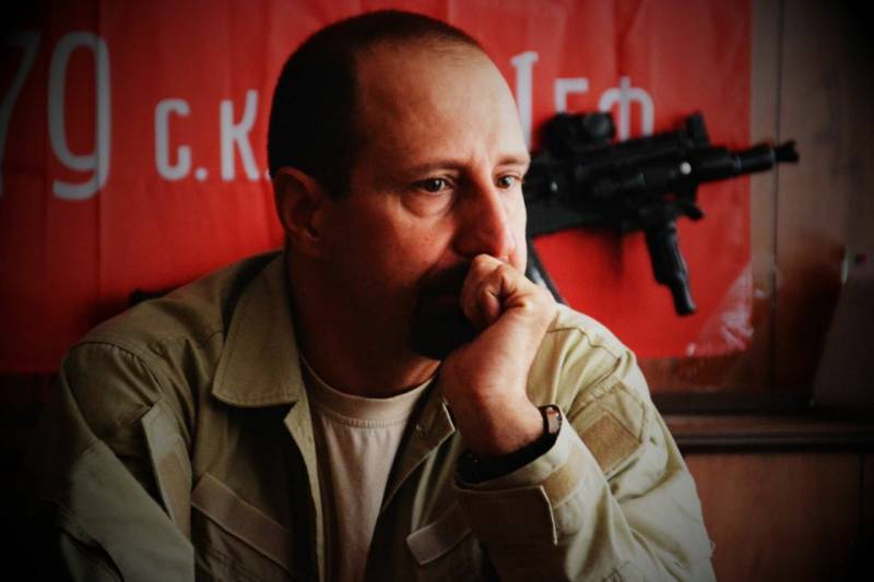 Kombrig "Vostok" Chodakovsky: Wenn wir anfangen, die Ukrainer zu hassen, werden wir verlieren