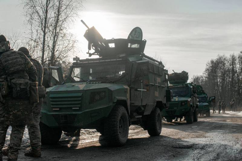 Panzerfahrzeuge Panthera T6, hergestellt von MSPV aus den Vereinigten Arabischen Emiraten, in der Ukraine gesichtet