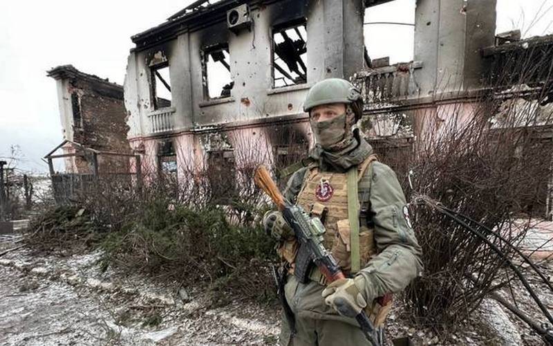 PMC「ワーグナー」の攻撃グループは、ウクライナ軍のいくつかのオポルニクを取り、イワノフスキーに向かって移動しました