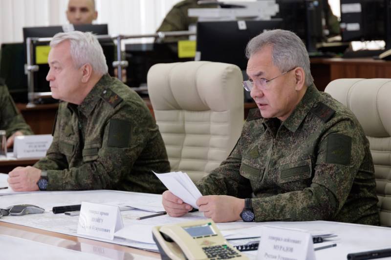 Se tomó la decisión de formar dos nuevos distritos militares en el contexto de un aumento en el tamaño de las Fuerzas Armadas rusas.