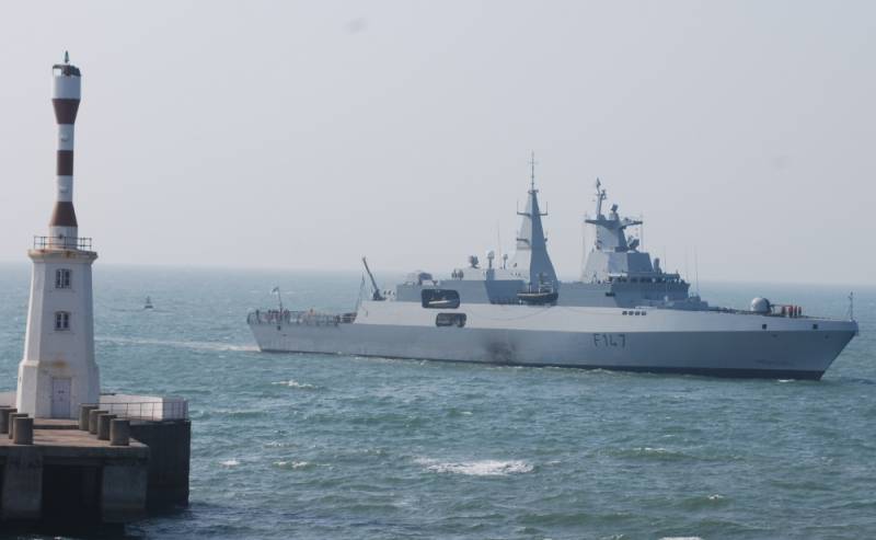 Sudáfrica realizará ejercicios navales con la participación de barcos rusos y chinos