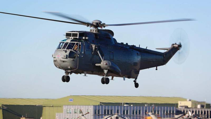 اولین هلیکوپتر از سه هلیکوپتر Sea King که بریتانیا وعده داده بود وارد اوکراین شد
