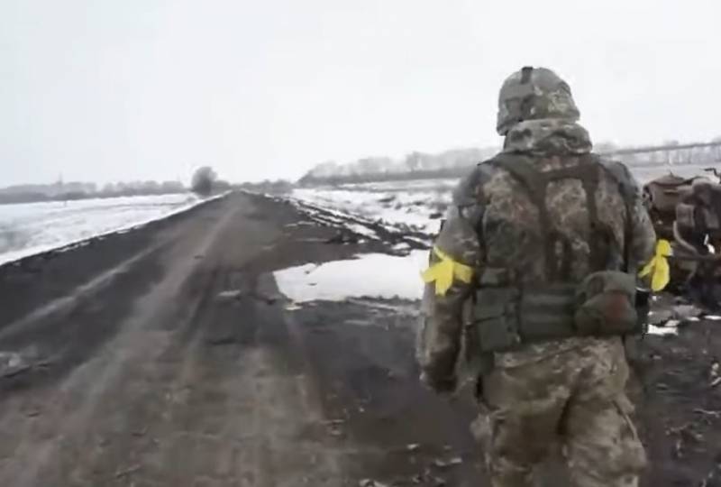 مبلغان اوکراینی «اثباتی» می سازند که گویا سولدار هنوز به نیروهای مسلح اوکراین تحویل داده نشده است.