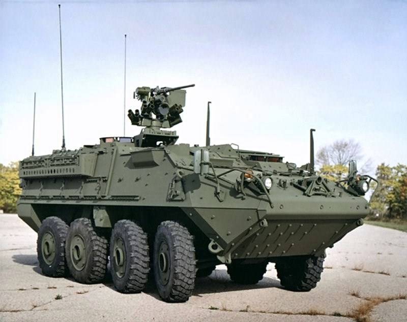 미국인들은 Stryker 장갑차를 우크라이나에 넘겨줍니다 : 이전에 주어진 것보다 낫습니다