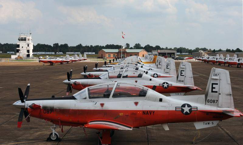 Das Trainingsflugzeug T-6B Texan II der Marinefliegerei ist in den USA abgestürzt