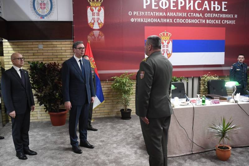 Vucic kündigte einen Wettbewerb für die Zulassung von fünftausend Menschen zum Dienst in den Spezialeinheiten der serbischen Armee an