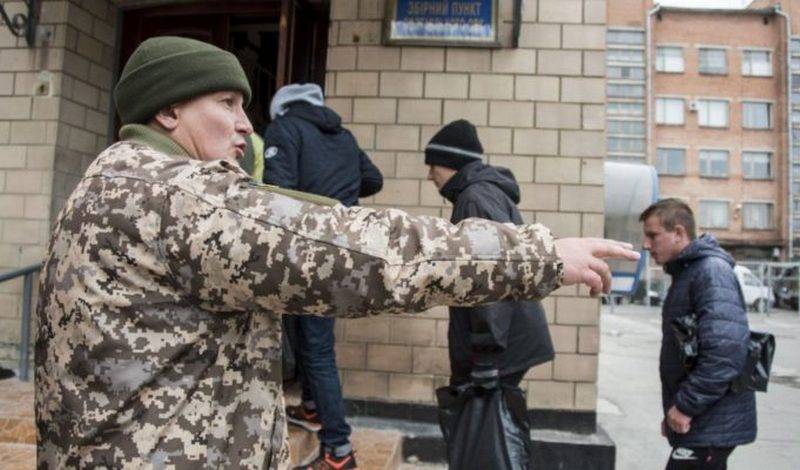 De Oekraïense autoriteiten hebben het voorbehoud van mobilisatie opgeheven van de helft van de arbeiders die voorheen niet dienstplichtig waren