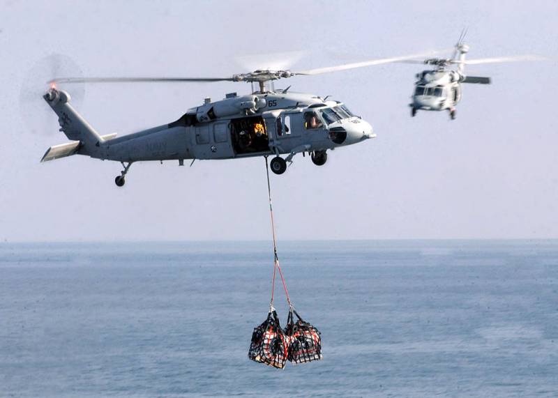 Yhdysvaltain laivaston helikopterilentue suorittaa erityisharjoituksen Albaniassa Belgradin ja Pristinan välisen kärjistymisen aikana