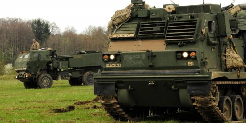 Gli MLRS americani HIMARS e M270 MLRS trasferiti a Kiev sono stati distrutti vicino a Kramatorsk - Ministero della Difesa