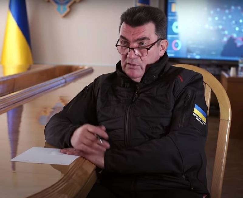 Sekretaris Dewan Keamanan dan Pertahanan Nasional Ukraina mengizinkan serangan terhadap objek di Rusia "menyebabkan kerusakan pada Ukraina"