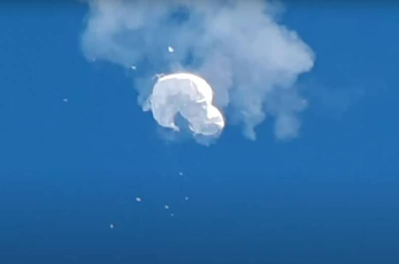 अमेरिकी रक्षा विभाग ने चीन पर गुब्बारों के बड़े पैमाने पर कार्यक्रम को लागू करने का आरोप लगाया - "जासूस"