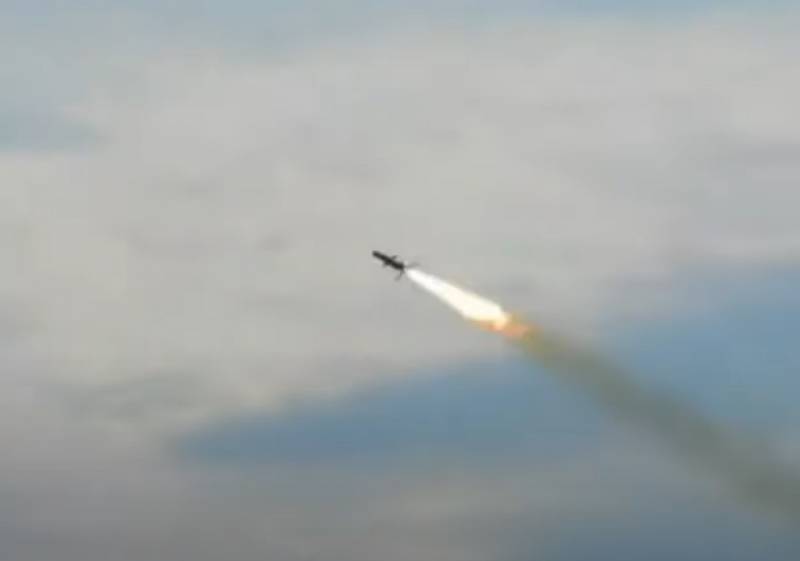 Ukrainska myndigheter meddelade flygningen av ryska missiler över Moldavien och Rumänien