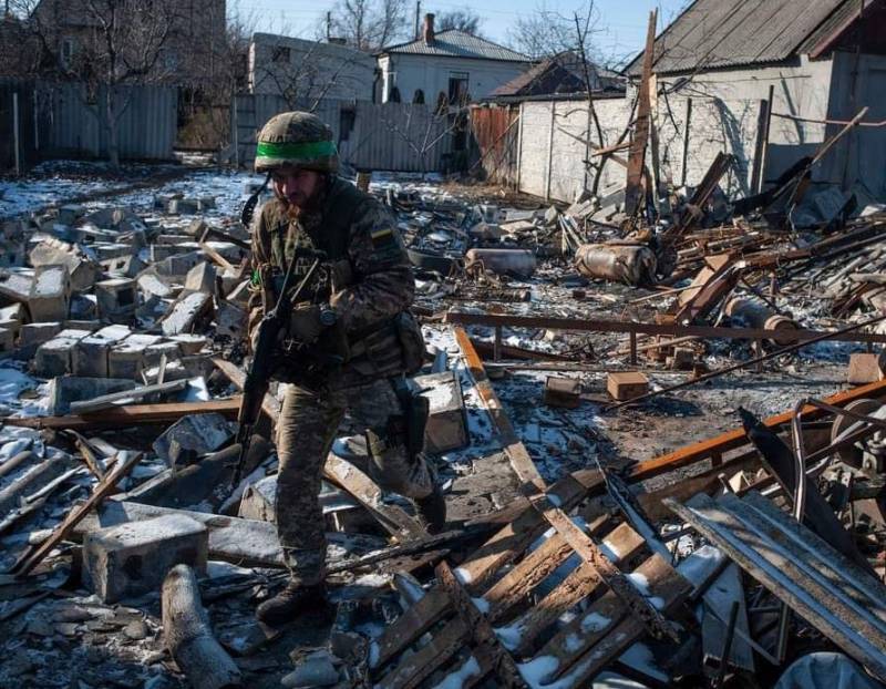 乌克兰武装部队“马扎尔”的一名军人谈到了阿尔杰莫夫斯克战斗最困难的地区