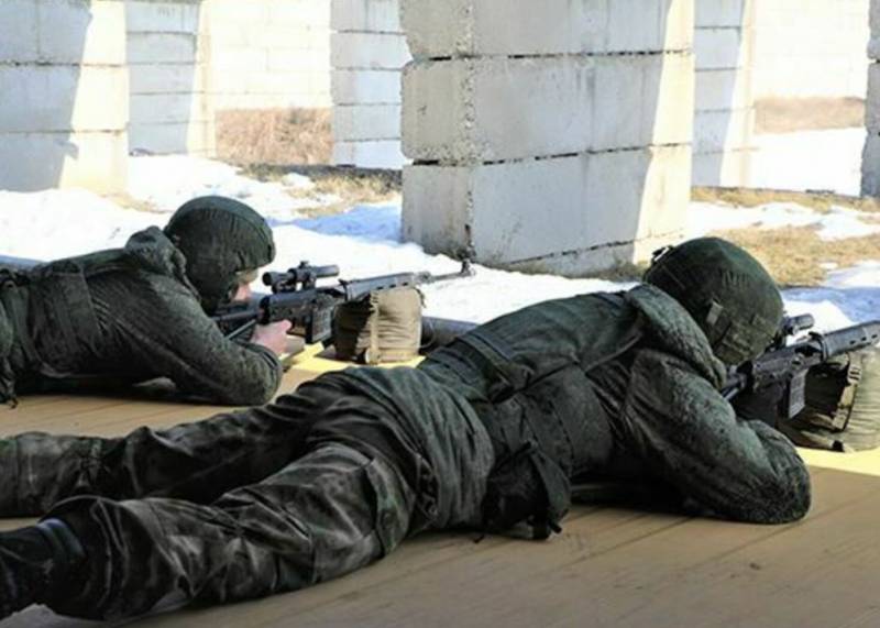 Russische vrijwilliger sprak over de fijne kneepjes van het werk van een sluipschutter in de speciale operatiezone